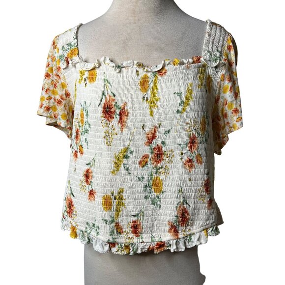 Torrid Women's Warm Sunset Floral Smocked Flutter Sleeve Crop Top Size 3 - Picture 2 of 13